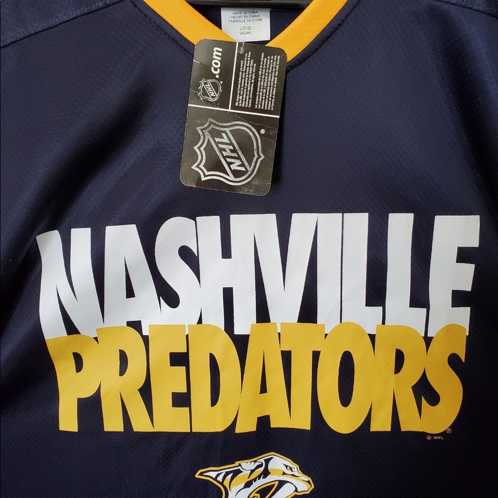 NWT Nashville Predators long sleeve shirt- Men’s L